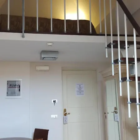 ランツィロッタ ホテル 4*