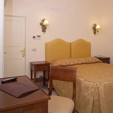 Отель Lanzillotta 4*
